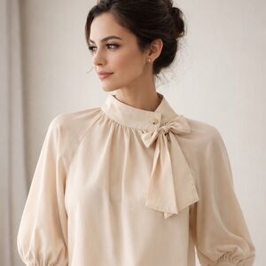 Summum Australia ecru top size 42 (Medium), lightweight batist cotton blend